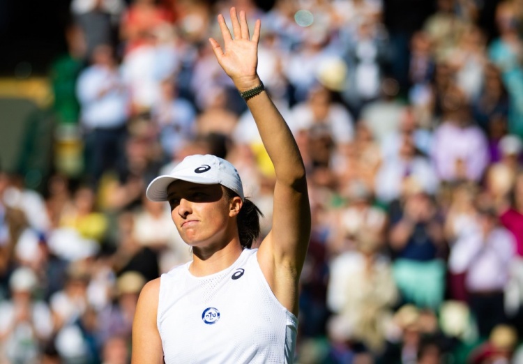 多担任边锋 多担任边锋