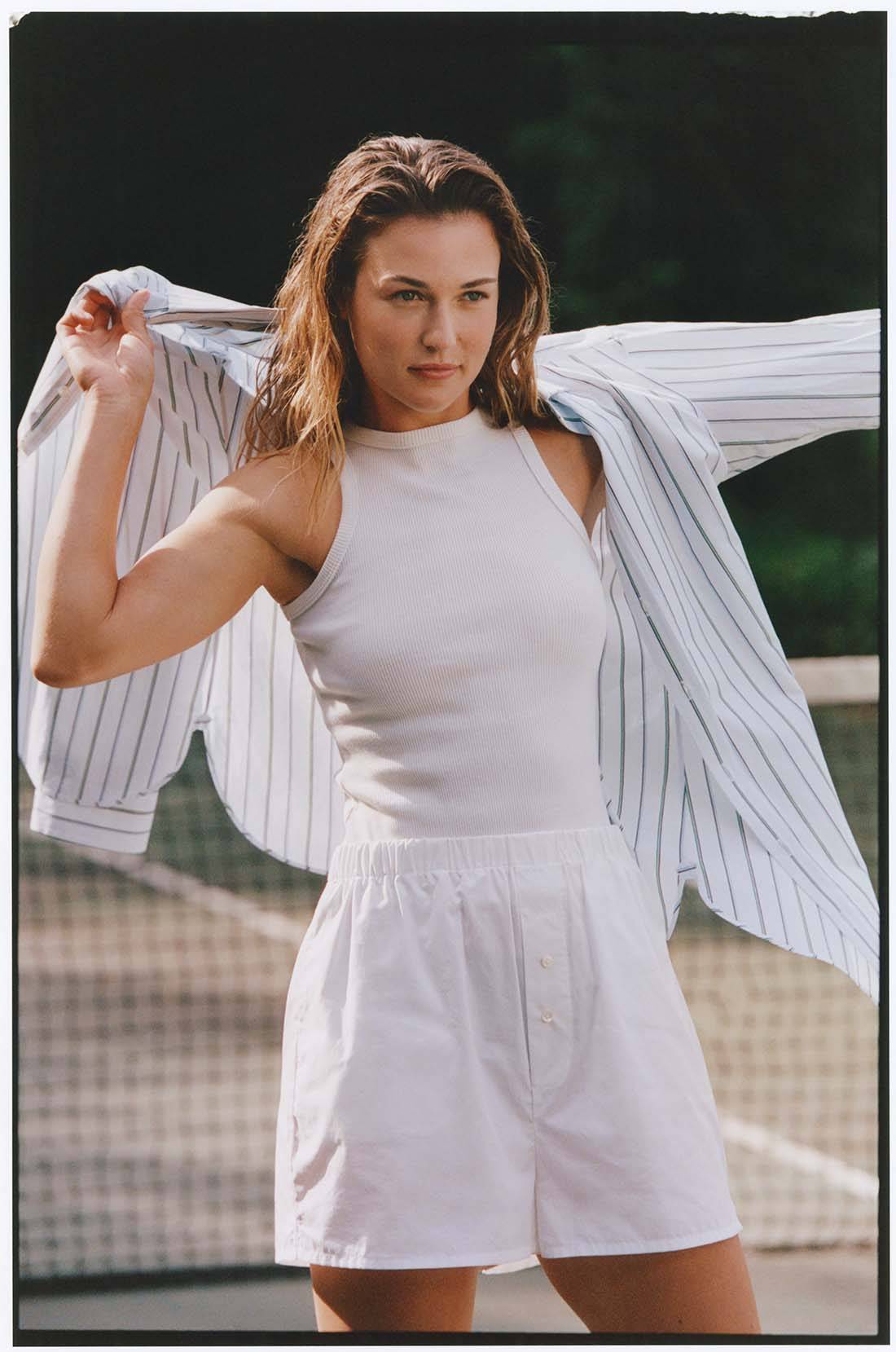 记者:莱万愿意租房给什琴斯尼,关键看他是否想在巴萨踢球