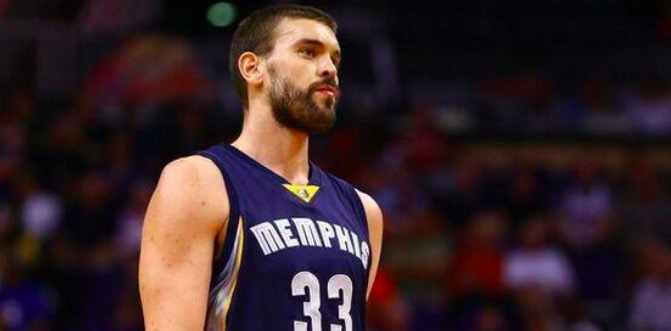 赛涌现出一 赛涌现出一