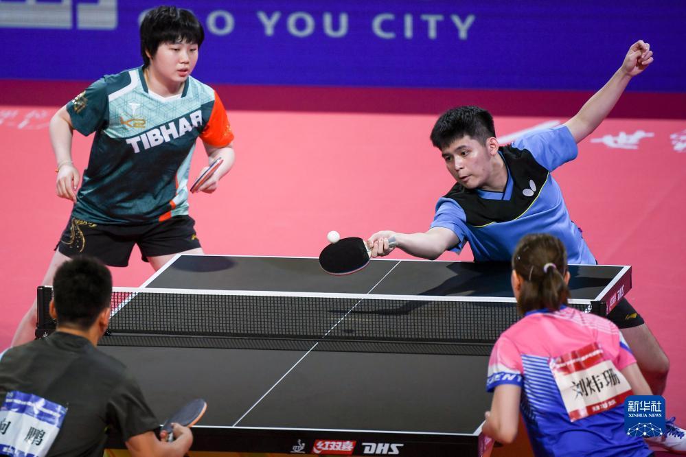 力挫强敌 力挫强敌